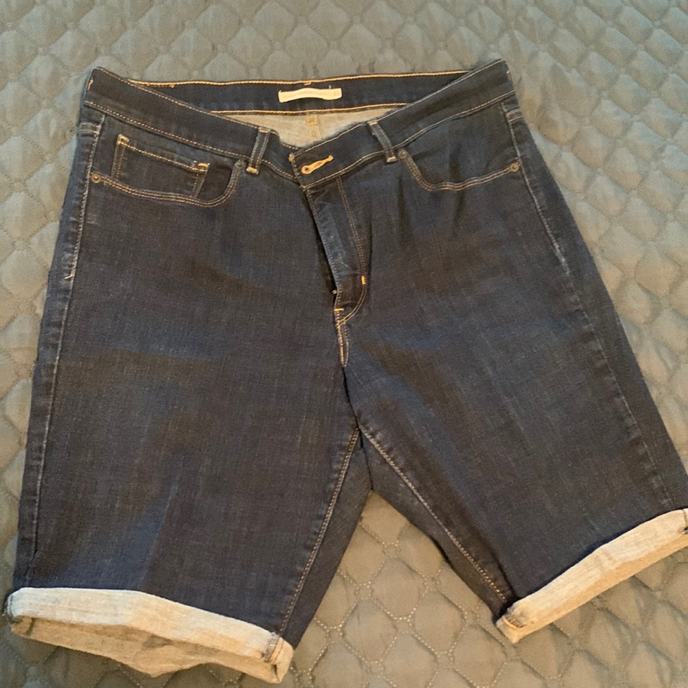 Classic Levi’s Bermuda shorts - dark blue